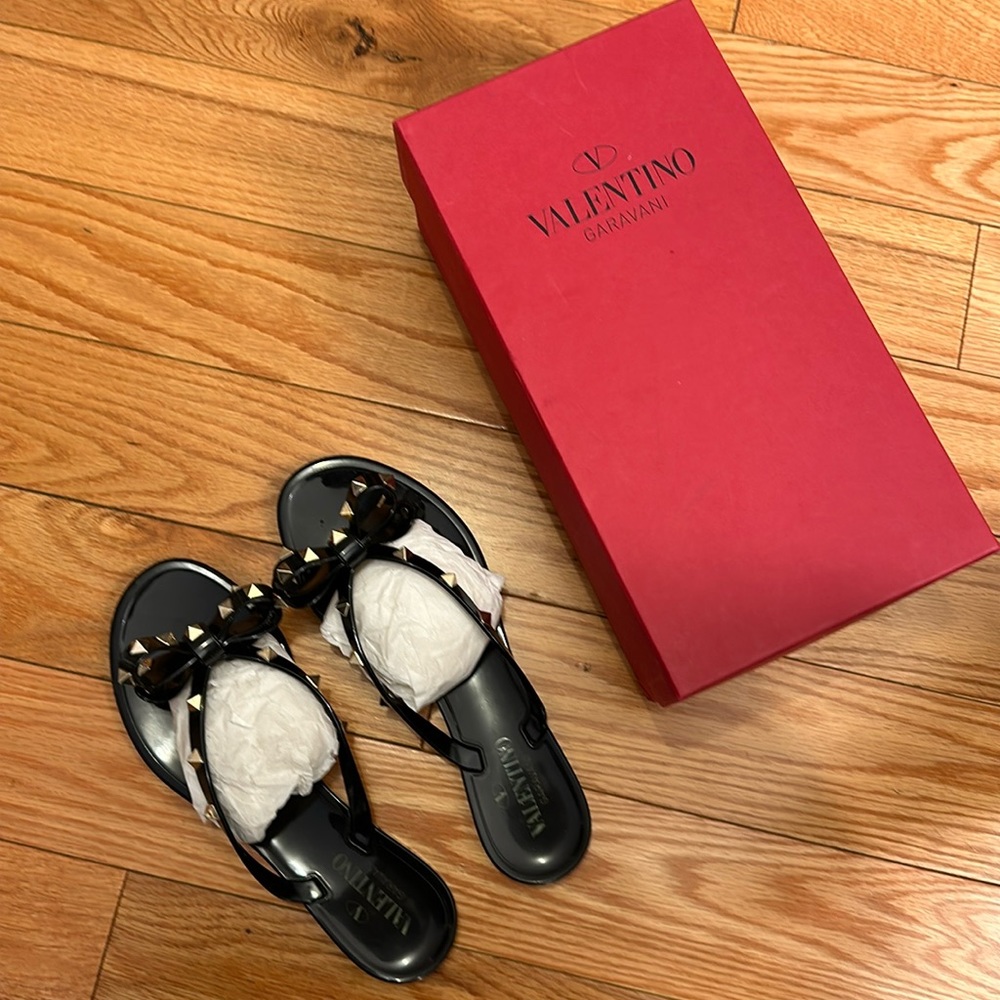 SIZE 38 Valentino rockstud PVC flip-flop in black